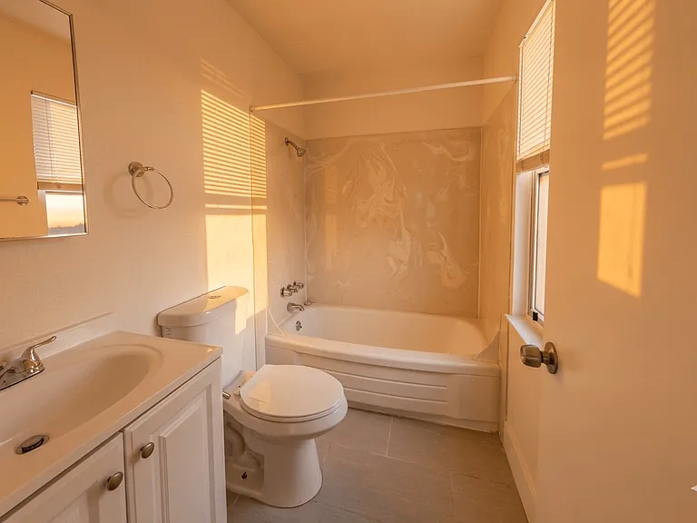 Bella Haus — Photo 8
