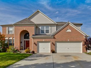 4 Tilia Ct, Streamwood, IL 60107