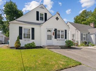 74 Leslie St, Cranston, RI 02910