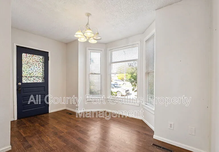 403 E 3rd St #403 — Photo 3