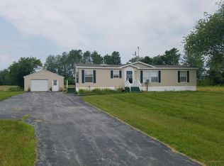 39 Lake Rd, Levant, ME 04456