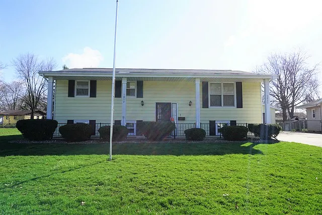 1812 Eater Dr photo 1