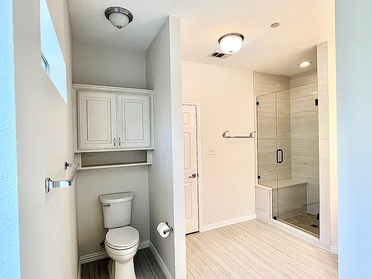 2204 Paige Ct — Photo 11