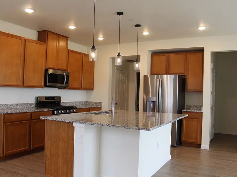 9992 W Victoria Pl #205 — Photo 4
