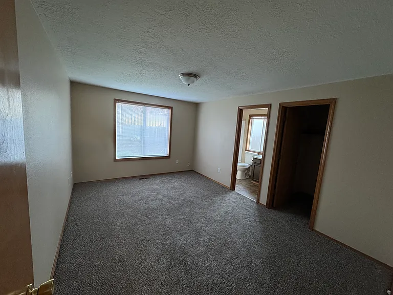 4332 Rodeo Dr NE — Photo 12