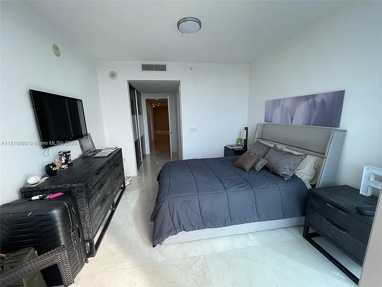 17001 Collins Ave #3008 — Photo 16
