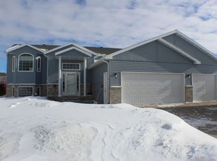 3548 Buchanan St S, Fargo, ND 58104