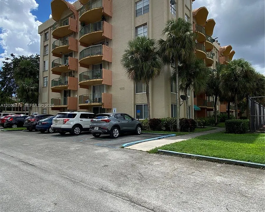 9350 Fontainebleau Blvd #602