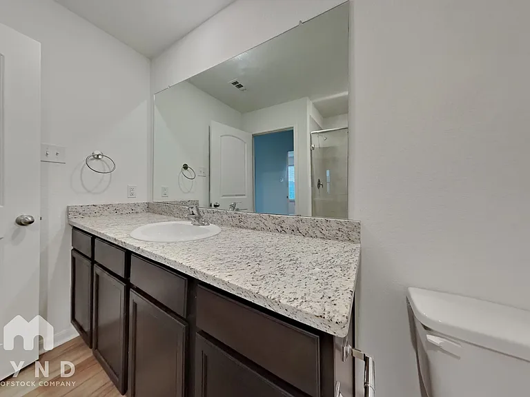 6104 Underwood Way — Photo 9