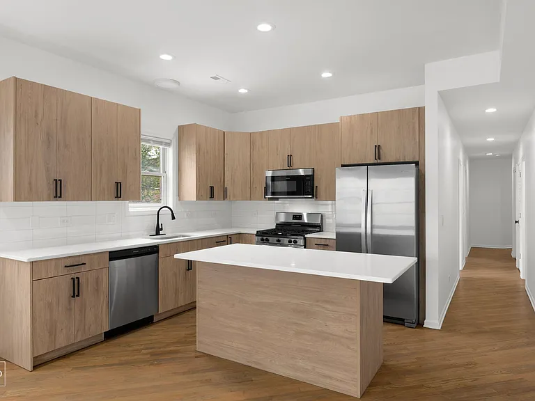 GS 7410 Winchester Flats — Photo 3