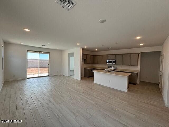 2nd image of 7471 E SWEET HONEY Lane