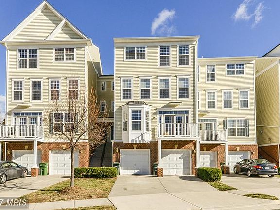 2nd image of 13632 Salk St #115