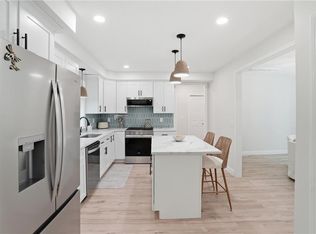 72 Wilbur Rd, Lincoln, RI 02865