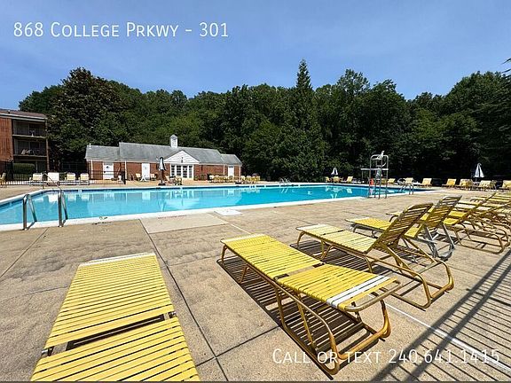 2nd image of 868 College Pkwy APT 301