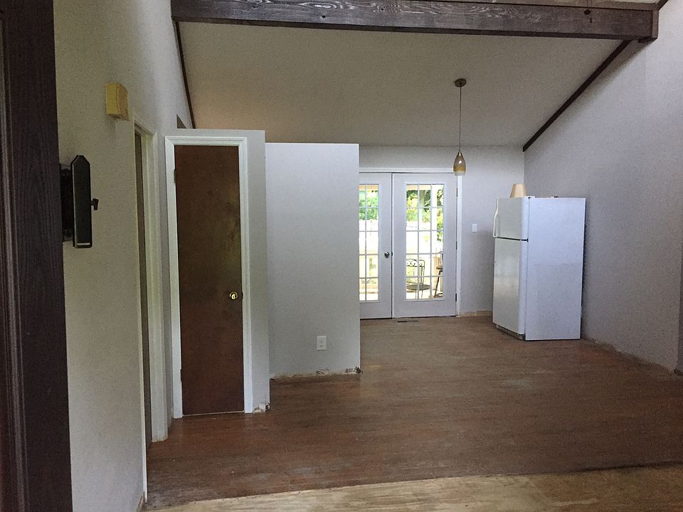 1st image of 2437 Nolen Dr
