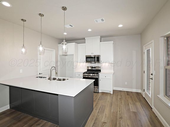 5th image of 4707 Carmel Ave