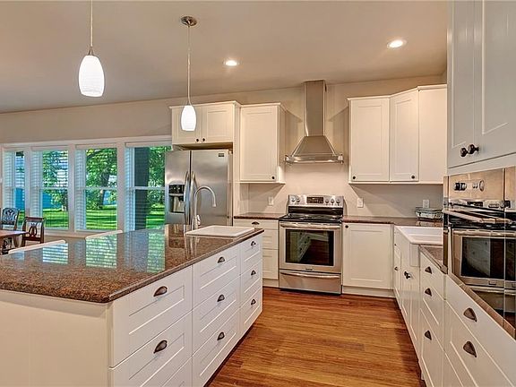 3rd image of 5178 Woodlands