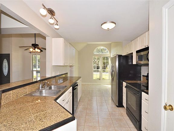 KITCHEN WITH NEW DISHWASHER!