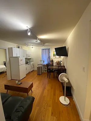 Rented by Manhattan Dwelling Corporation | media 1