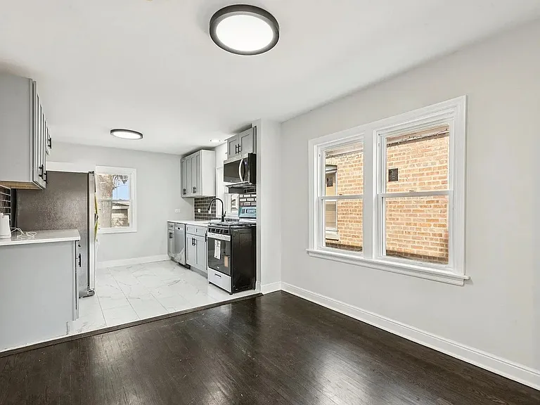 14510 S Emerald Ave — Photo 3