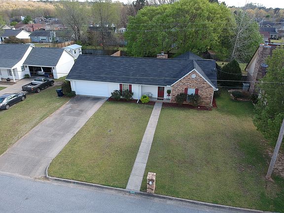 2nd image of 3945 Dalewood St