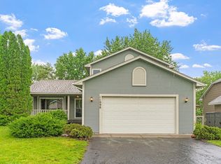 11098 Pheasant Ln N, Maple Grove, MN 55369