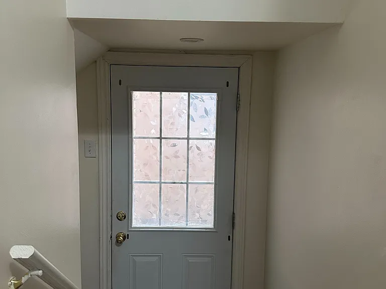 54 Kentview Cres #BASEMENT — Photo 2