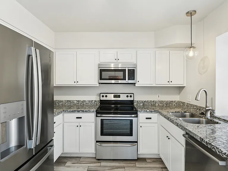 4901 E Kelton Ln #1252 — Photo 5