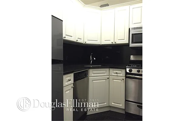 Rented by Douglas Elliman | media 2