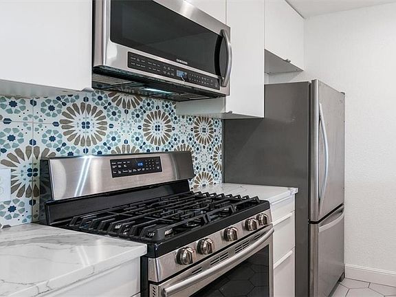 5th image of 6501 E Hill Dr APT 225