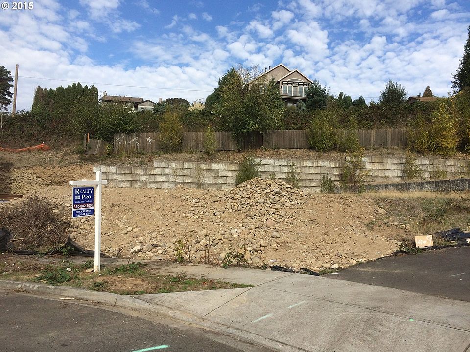 1st image of 3510 SE 142nd Ct