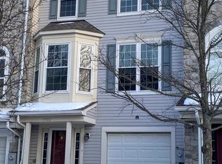 5702 Goldfinch Ct, Ellicott City, MD 21043