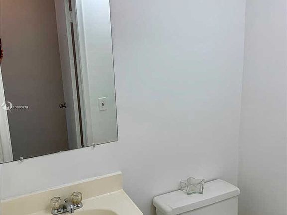 5th image of 6260 NE 18th Ave APT 807