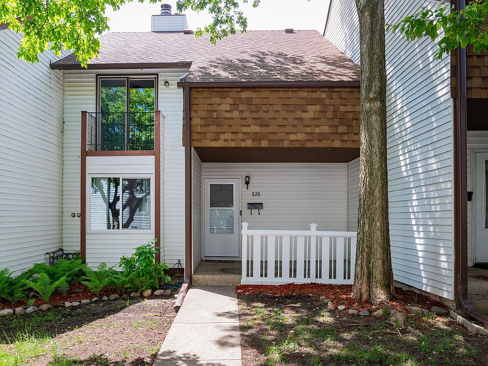 1st image of 820 Logan Ave N