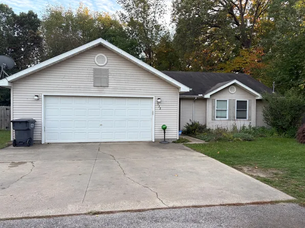 532 W Main St, Hartford, MI 49057