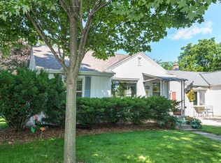 723 N 112th St, Wauwatosa, WI 53226