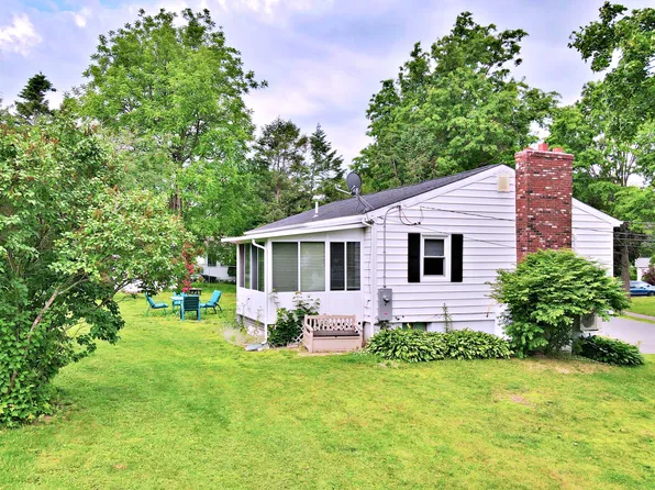 65 Juniper Street, Bangor, ME 04401