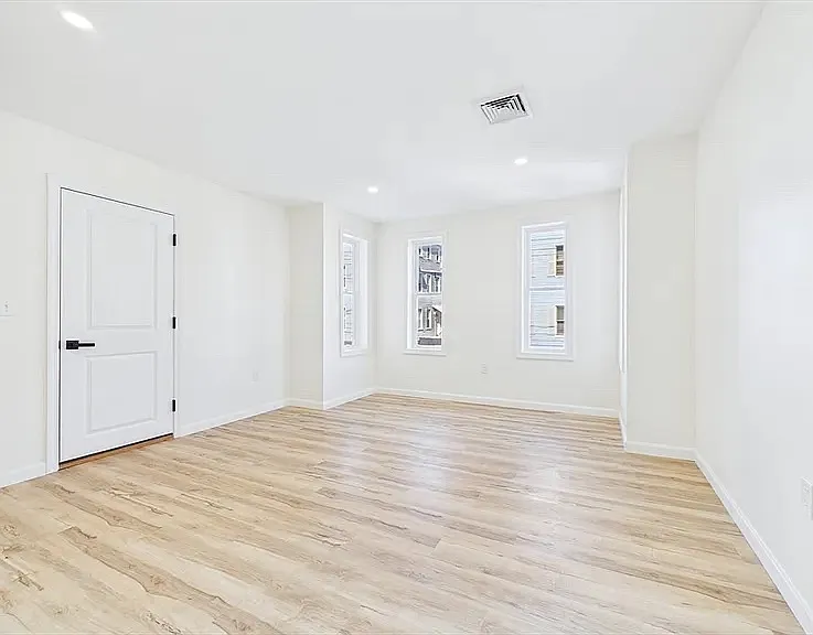 33 Crapo St #1 — Photo 1