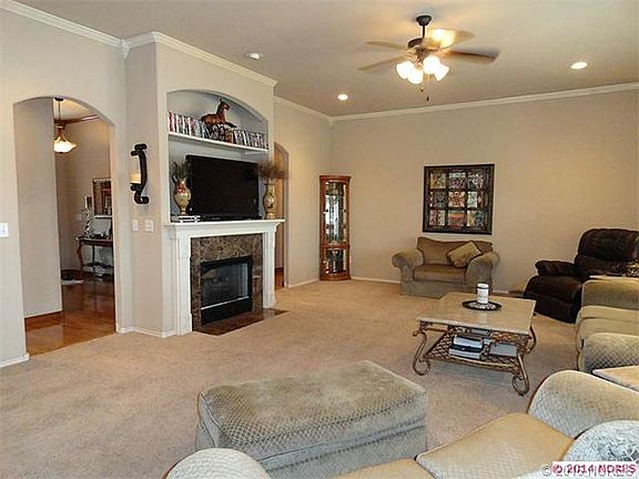 3rd image of 26555 Columbia Crest Dr