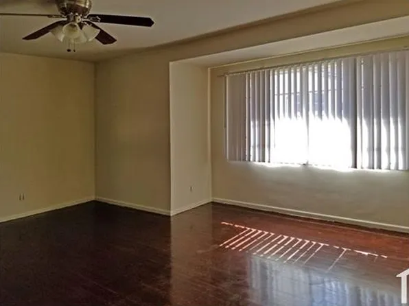 4079 Abourne Rd, Los Angeles, CA 90008