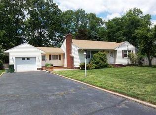 58 Tower Rd, Edison, NJ 08820