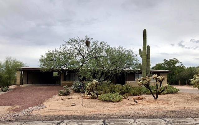 1610 W Camino de Maximillian, Tucson, AZ 85704