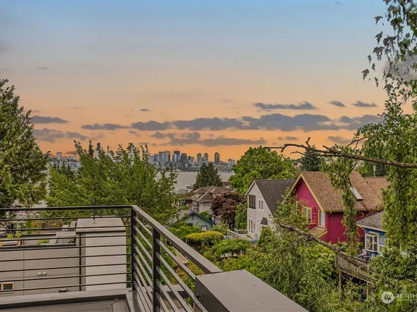3959 1st Avenue NE #B, Seattle, WA 98105