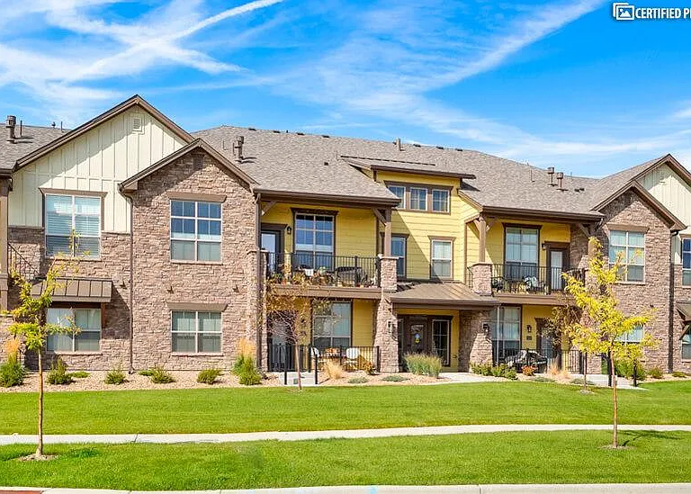 Golf course community with walking trails & parks