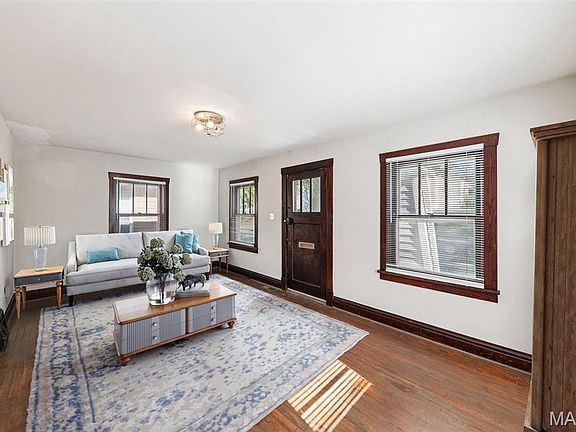 5th image of 5203 Dewey Ave