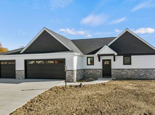 9748 Gala Cv, Fort Wayne, IN 46835