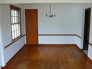 2nd image of 1506 Comet Dr