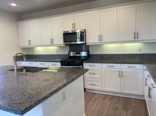 6118 El Prado Ave, Corona, CA 92880