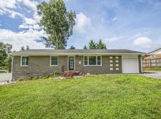 102 Lawrence Ln, Oak Ridge, TN 37830