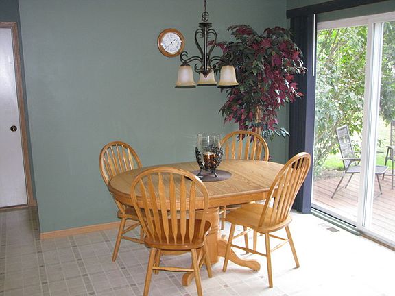 3rd image of 1709 Quinn Dr